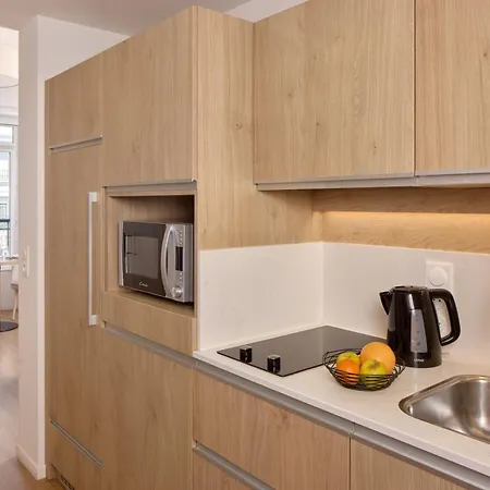Zenitude Hotel-residences Val D'europe Aparthotel *